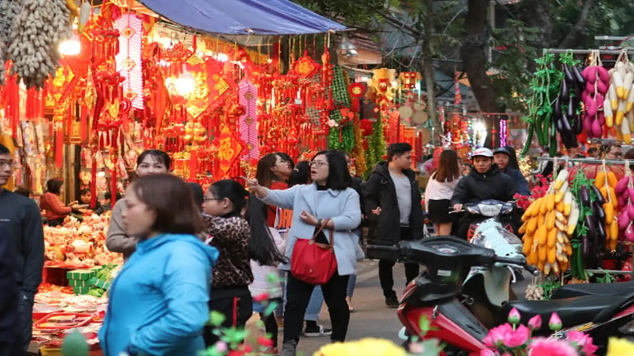 طقس فيتنام.. أمطار متفرقة وضباب كثيف يغطي عدة مناطق شمالية صباح اليوم